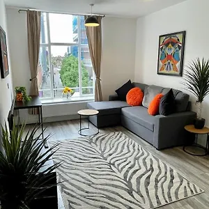  Apartment Nero View, High Street United Kingdom